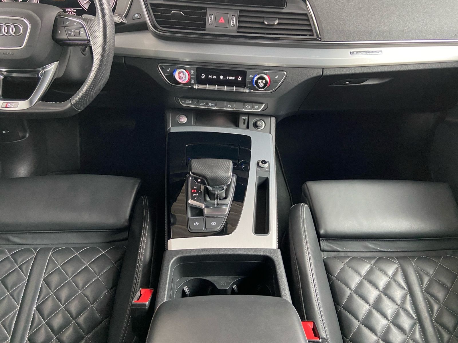 Audi Q5 55TFSIe S-trc quattro S-Line Pano Matrix AHK foto 8