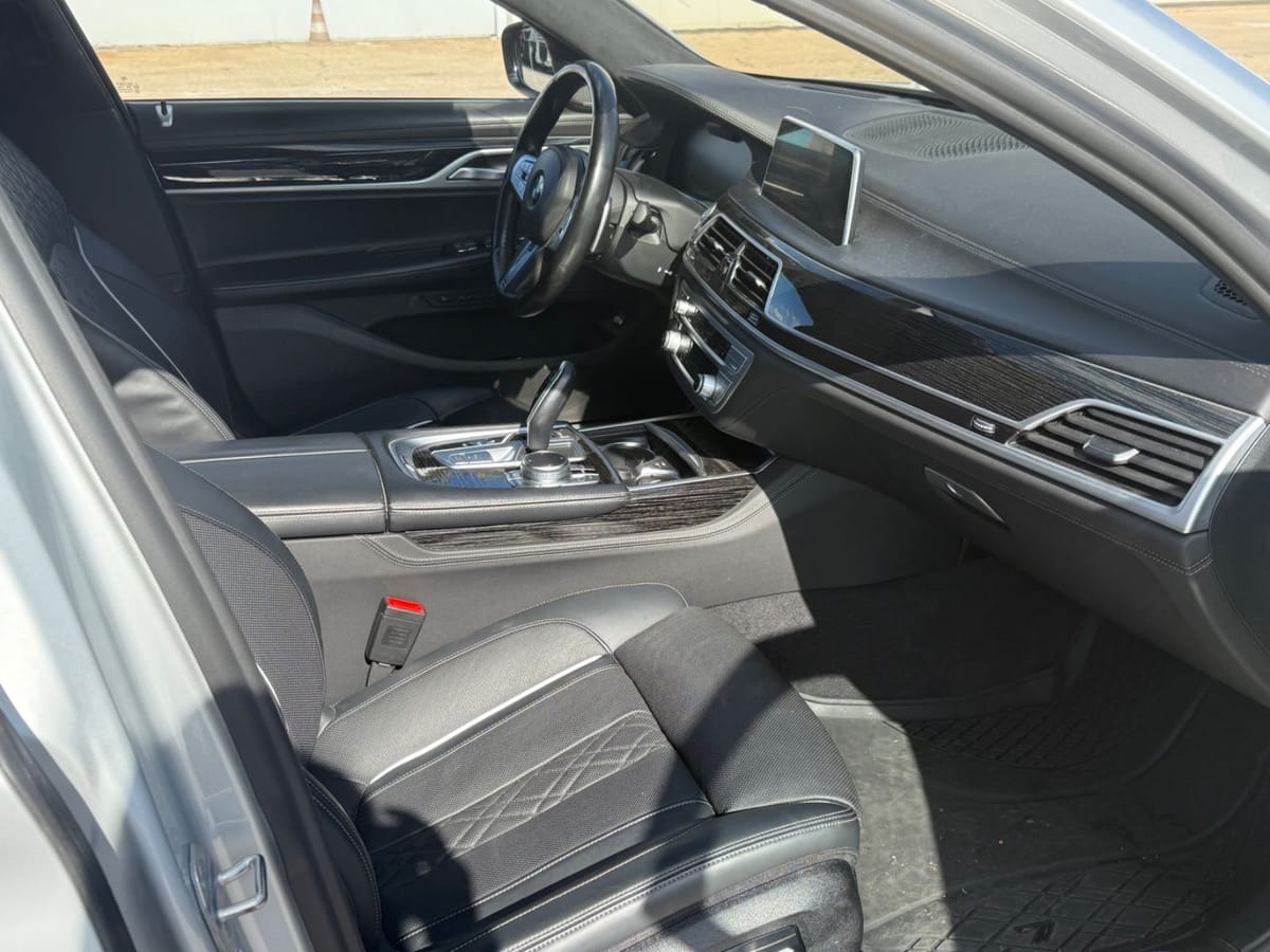 BMW 750d L xDrive Laser Kamera Pano ACC TV MGE foto 19
