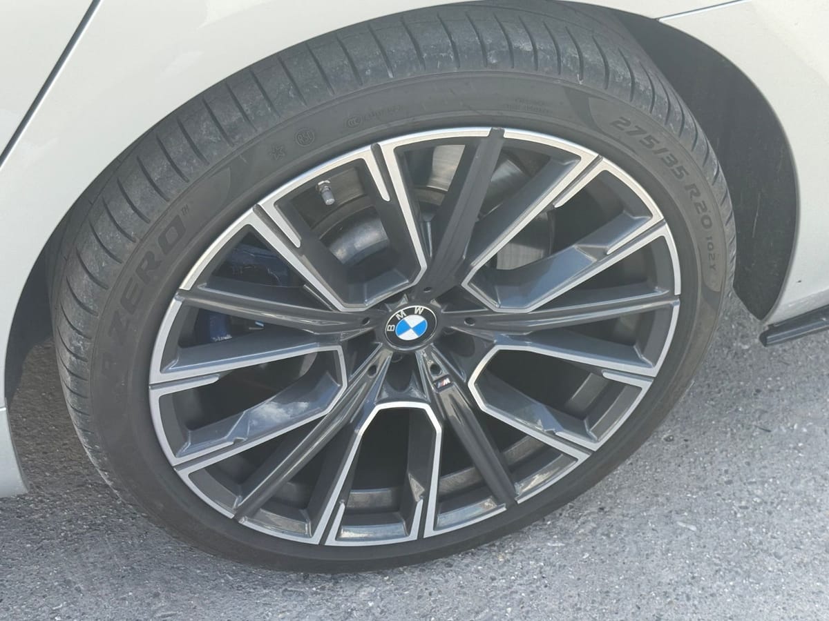 BMW 750d L xDrive Laser Kamera Pano ACC TV MGE foto 21