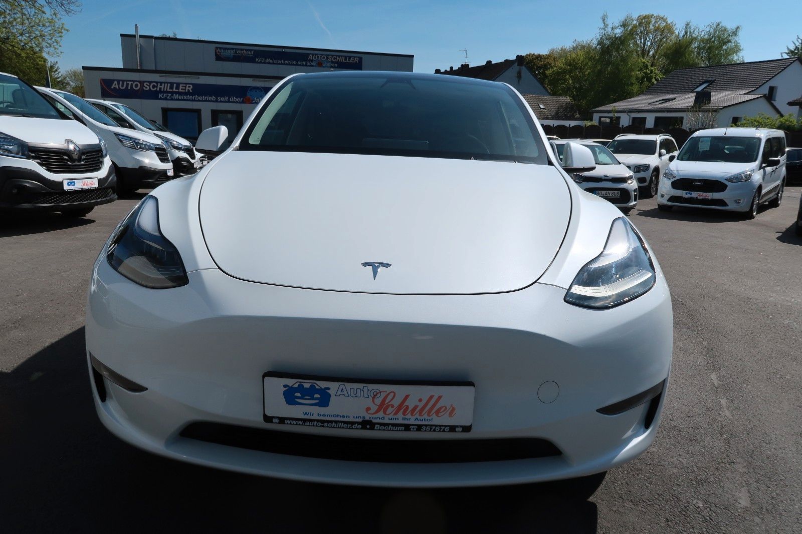 Tesla Model Y Basis RWD # aus 1 - Hand foto 1