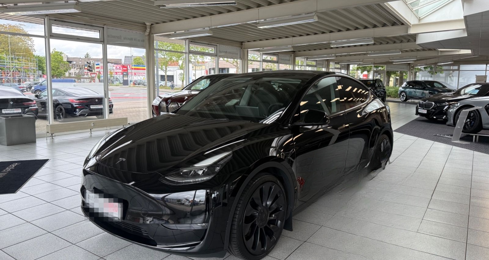 Tesla Model Y Long Range Dual AWD foto 4