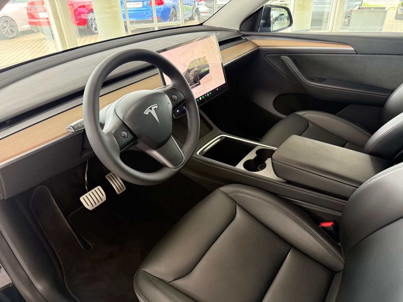 Tesla Model Y Long Range Dual AWD foto 10