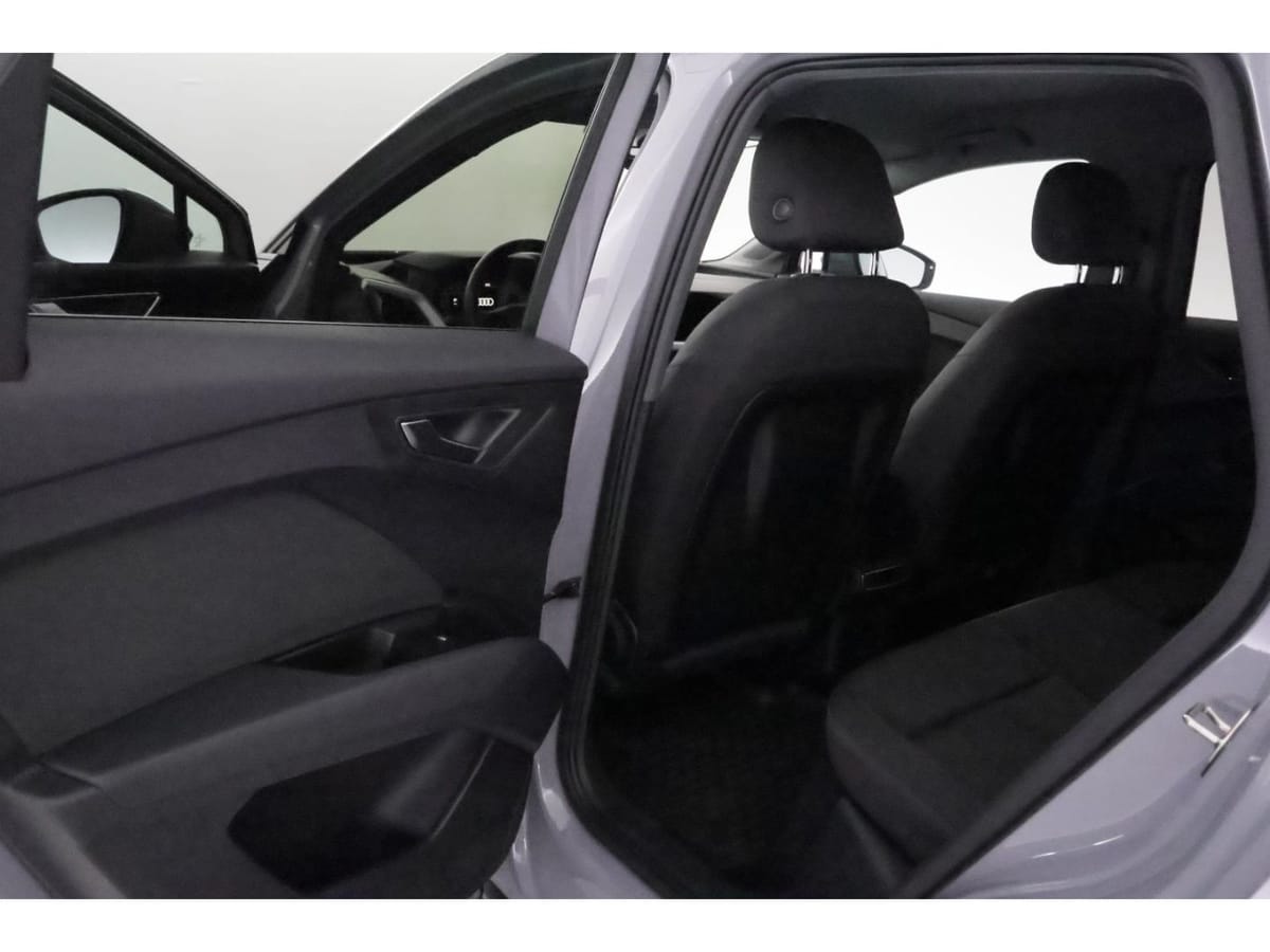 Audi Q4 e-tron 50 quattro S-tronic+NAVI+VIRTUAL+AHK foto 16