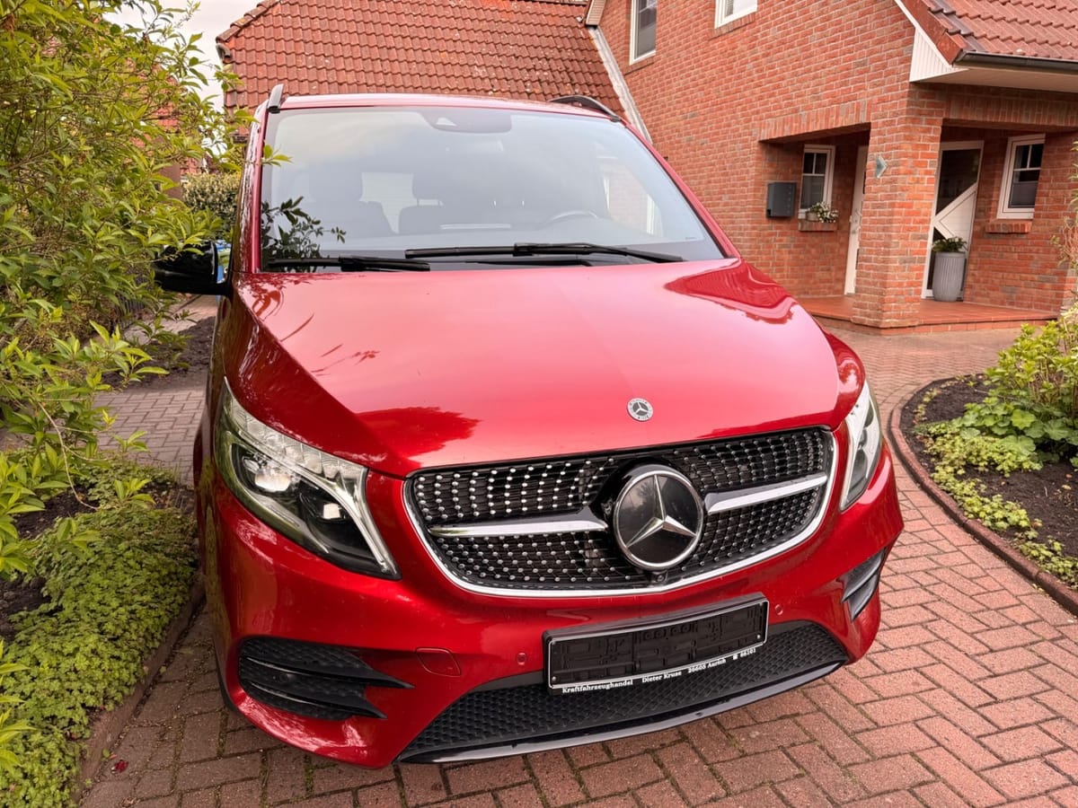 Mercedes-Benz V 220 d AVANTGARDE EDITION lang AMG Pano. AHK