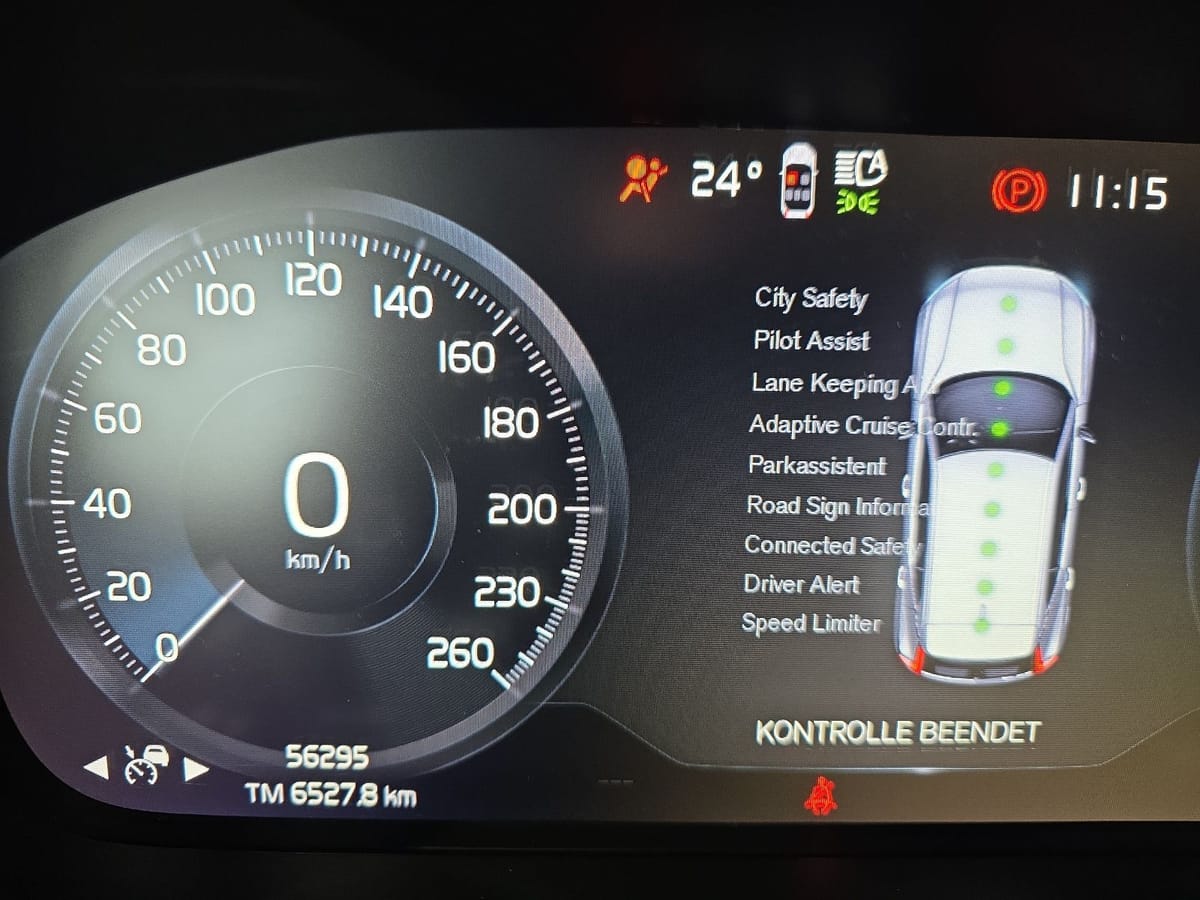 Volvo XC40 B4 R-Design ACC Leder 360° H K LED Memory foto 22