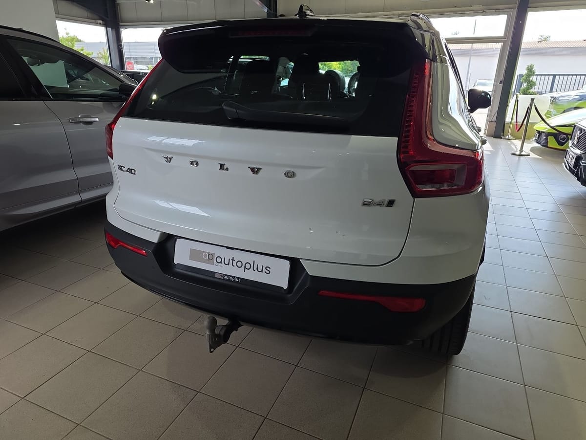 Volvo XC40 B4 R-Design AWD AHK Kamera LED WinterPaket foto 7
