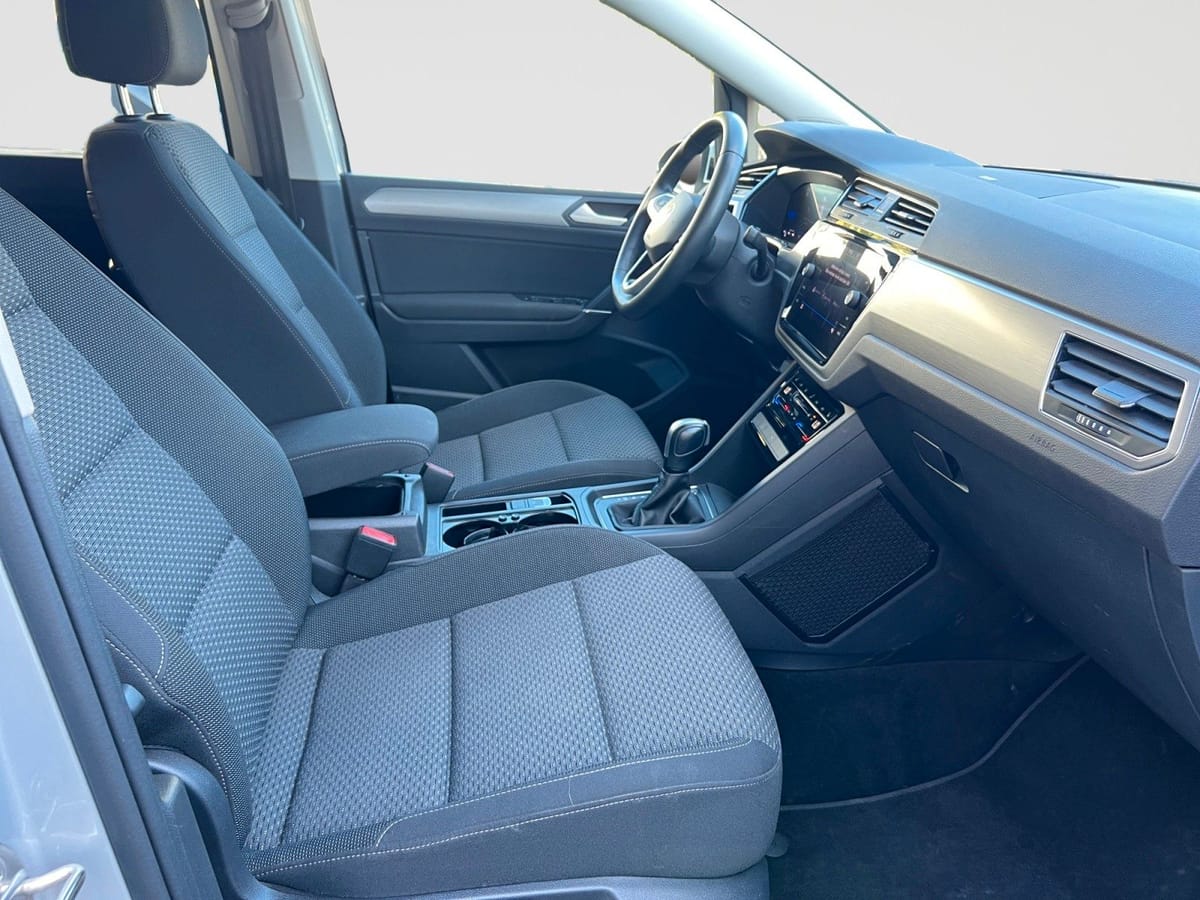 Volkswagen Touran 1.5TSI DSG 7 SITZE APP ACC LED SHZ ASSIST foto 24