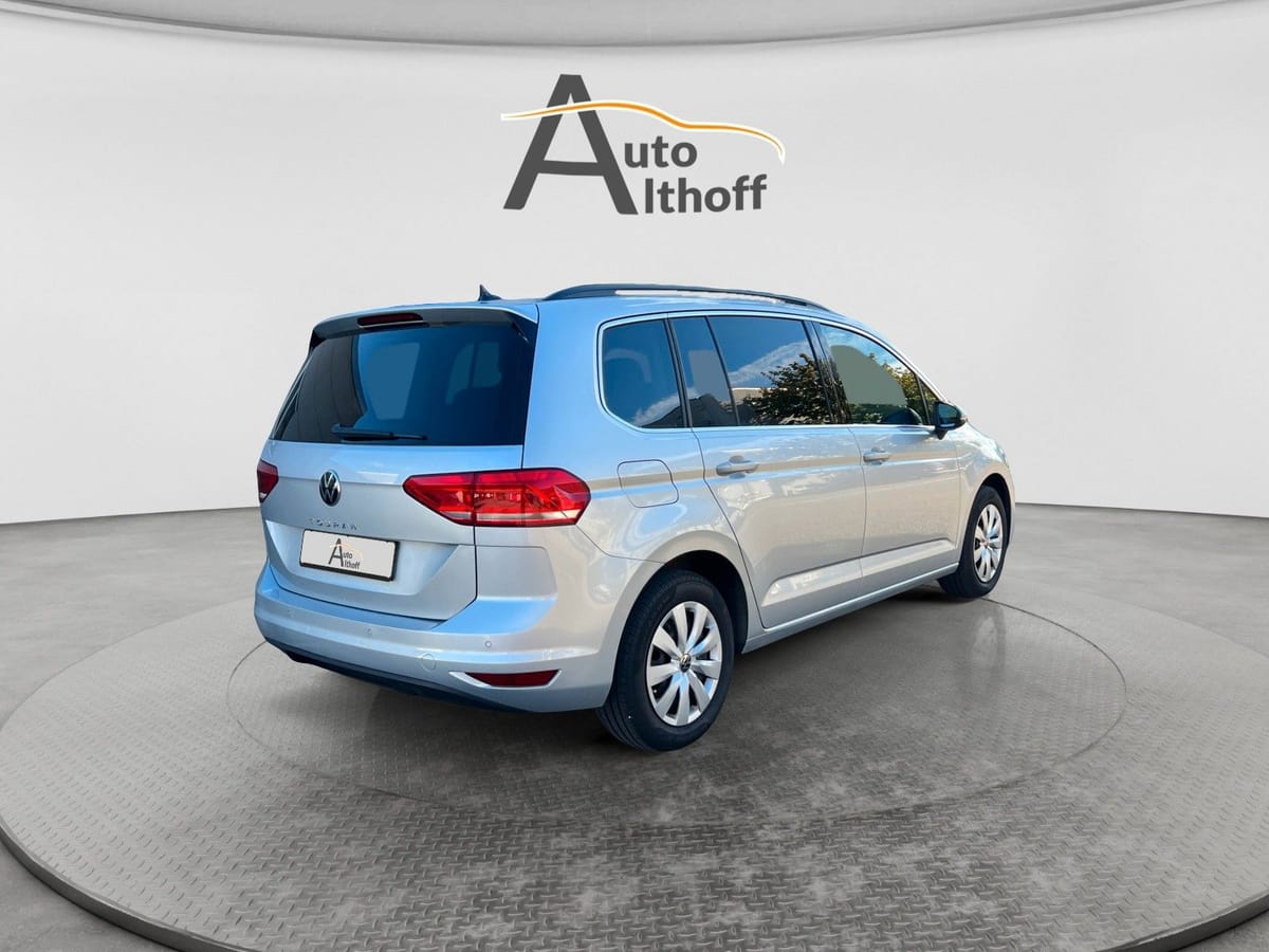 Volkswagen Touran 1.5TSI DSG 7 SITZE APP ACC LED SHZ ASSIST foto 7