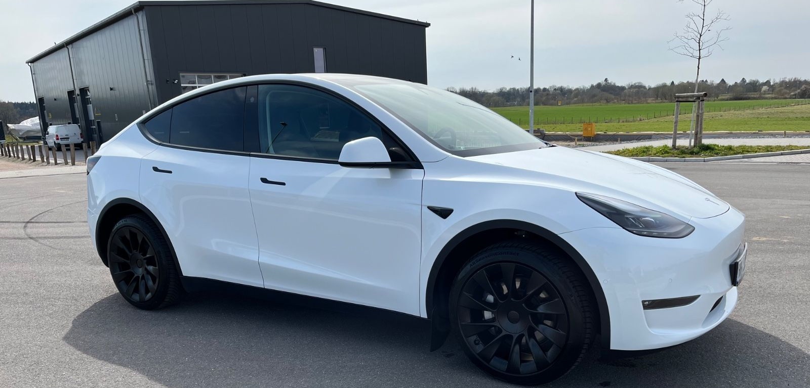 Tesla Model Y Long Range Dual Motor AWD - Garantie foto 8