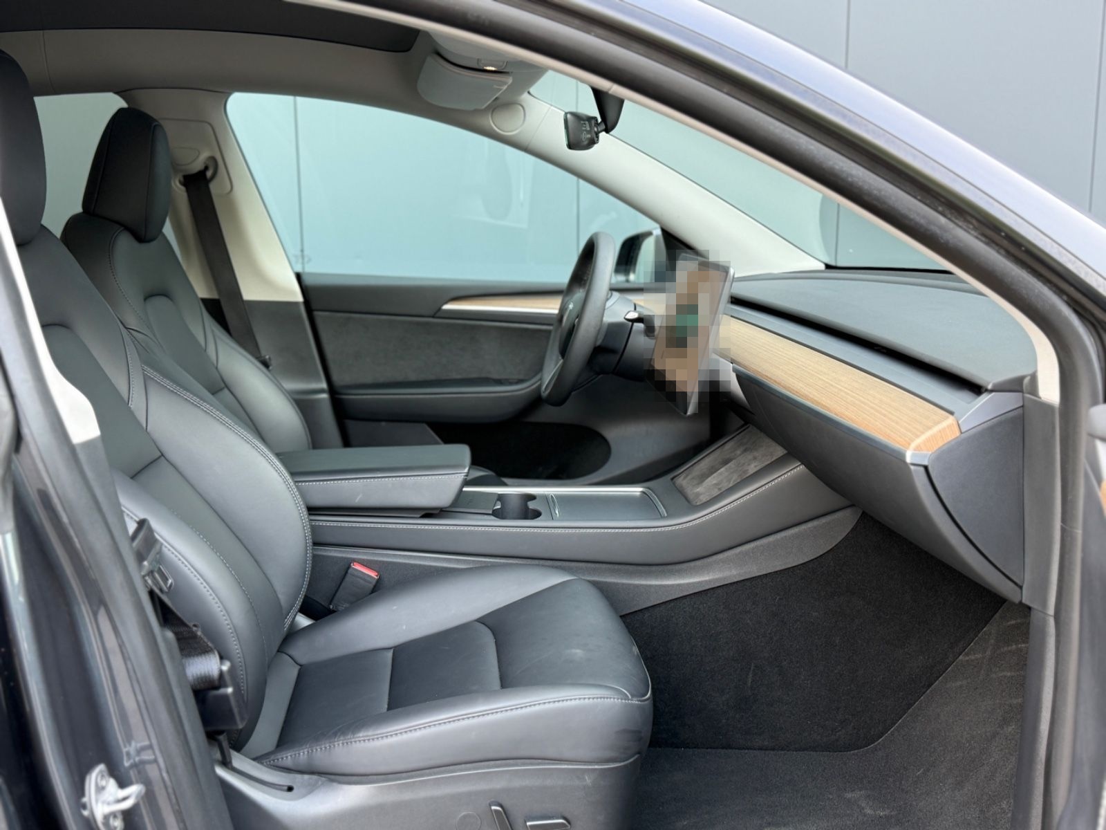 Tesla Model Y Long Range Dual AWD foto 16