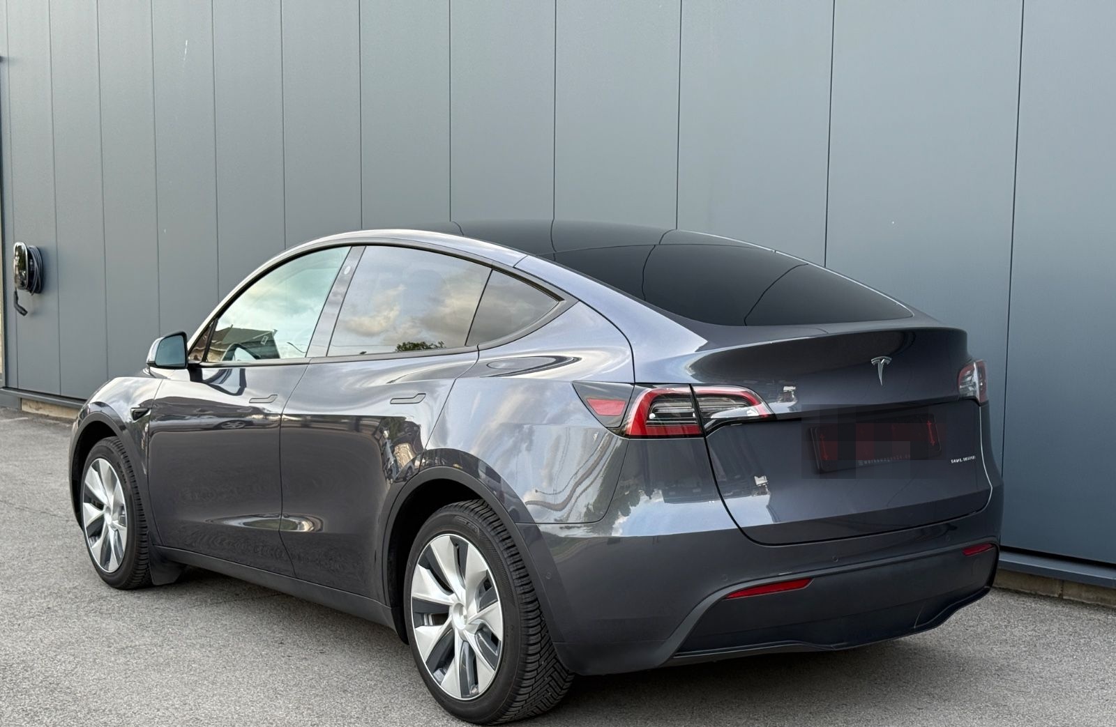 Tesla Model Y Long Range Dual AWD foto 4