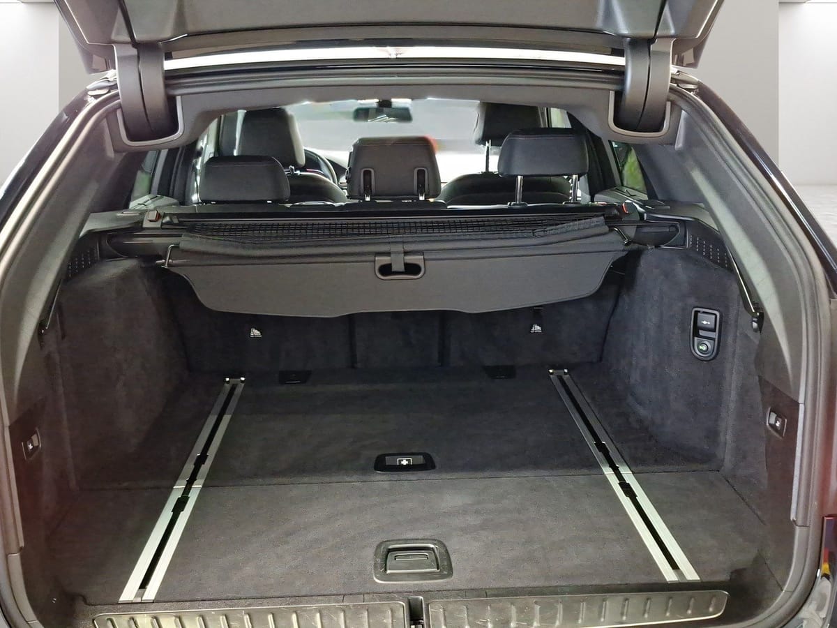 BMW 530i xDrive Touring M Sport AHK LiveCockpitProf foto 11