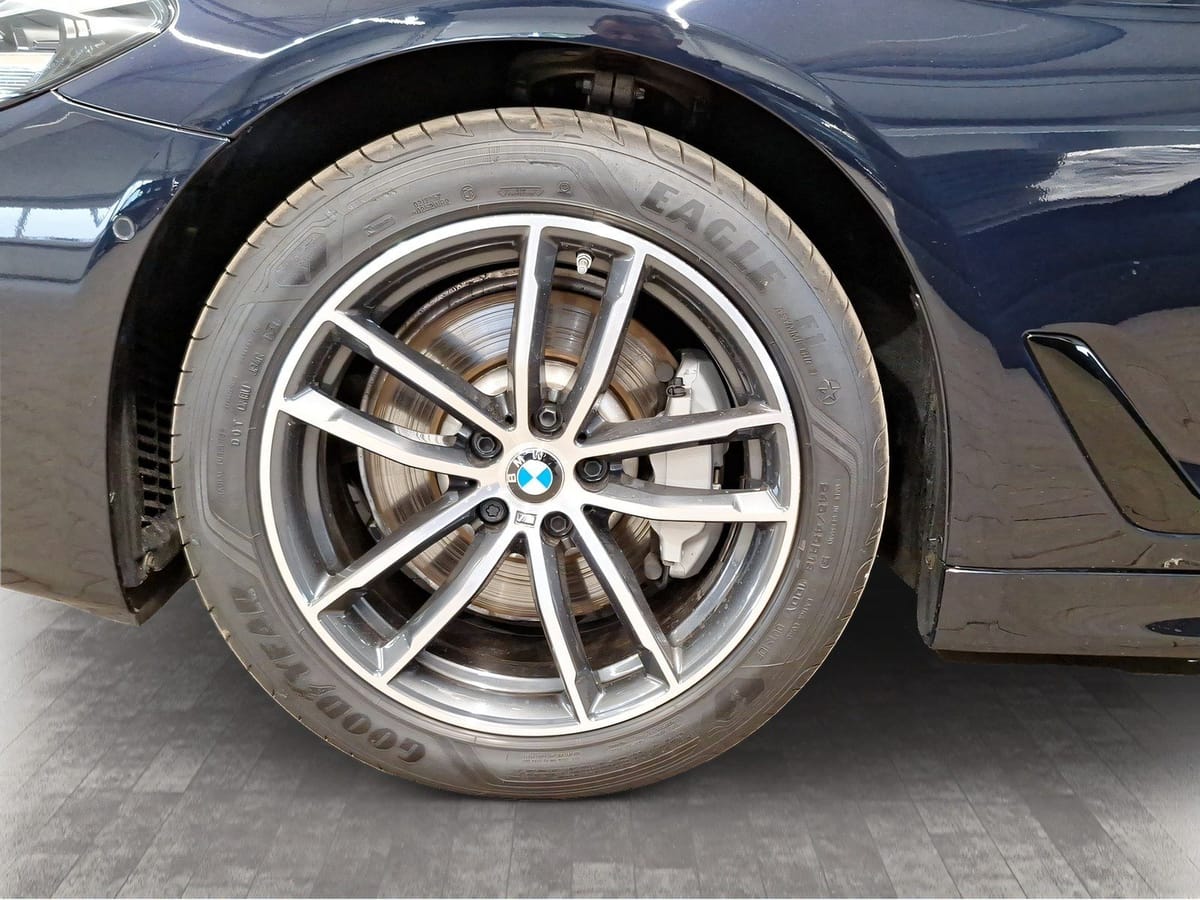 BMW 530i xDrive Touring M Sport AHK LiveCockpitProf foto 9