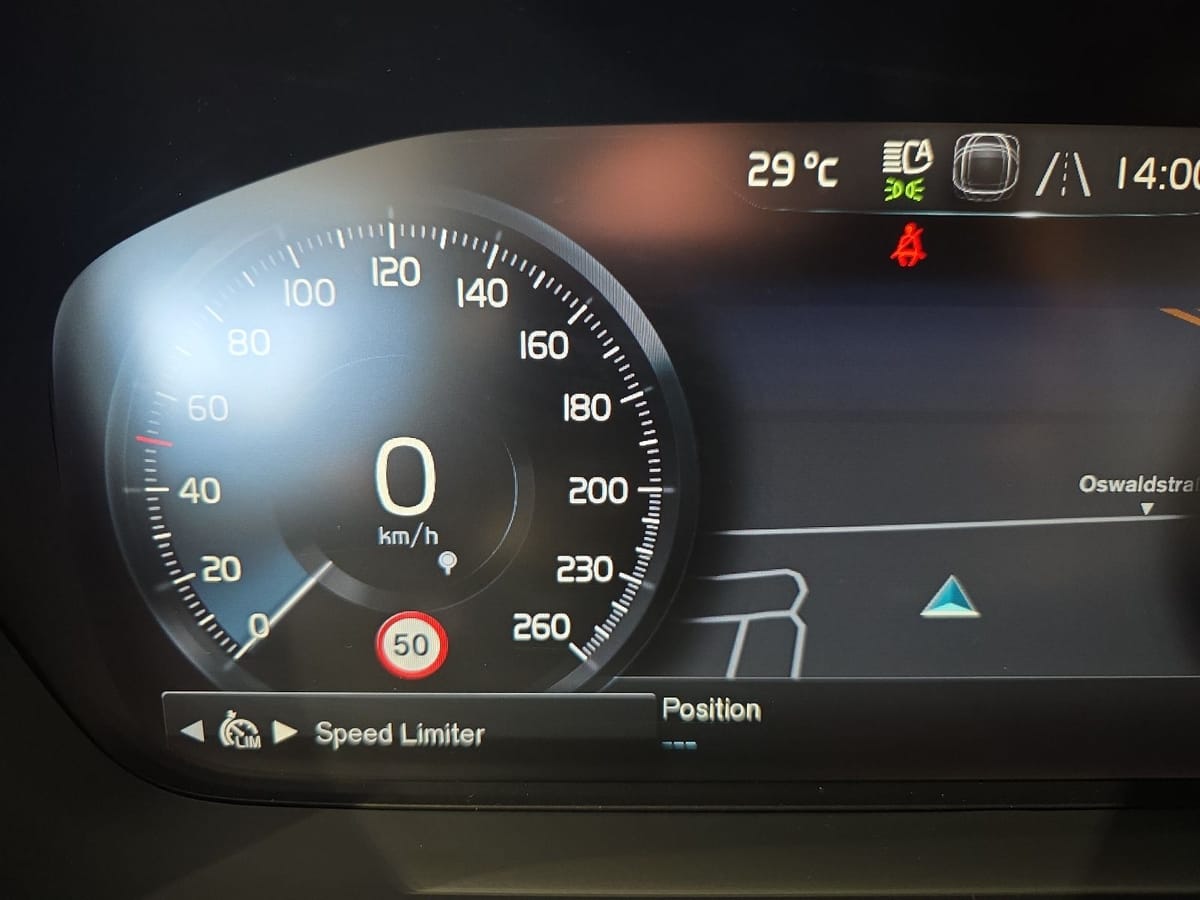 Volvo XC90 B5 (D) Momentum Pro AWD ACC BLIS Kamera LED foto 23