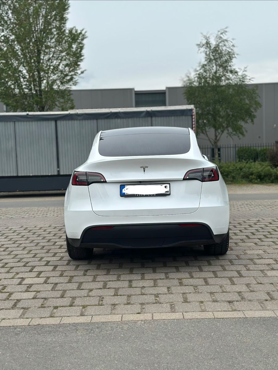 Tesla Model Y Hinterradantrieb RWD foto 3