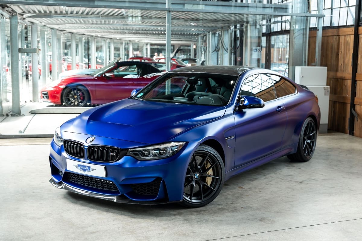 BMW M4 CS Carbon HuD LED 1. Hand BRD