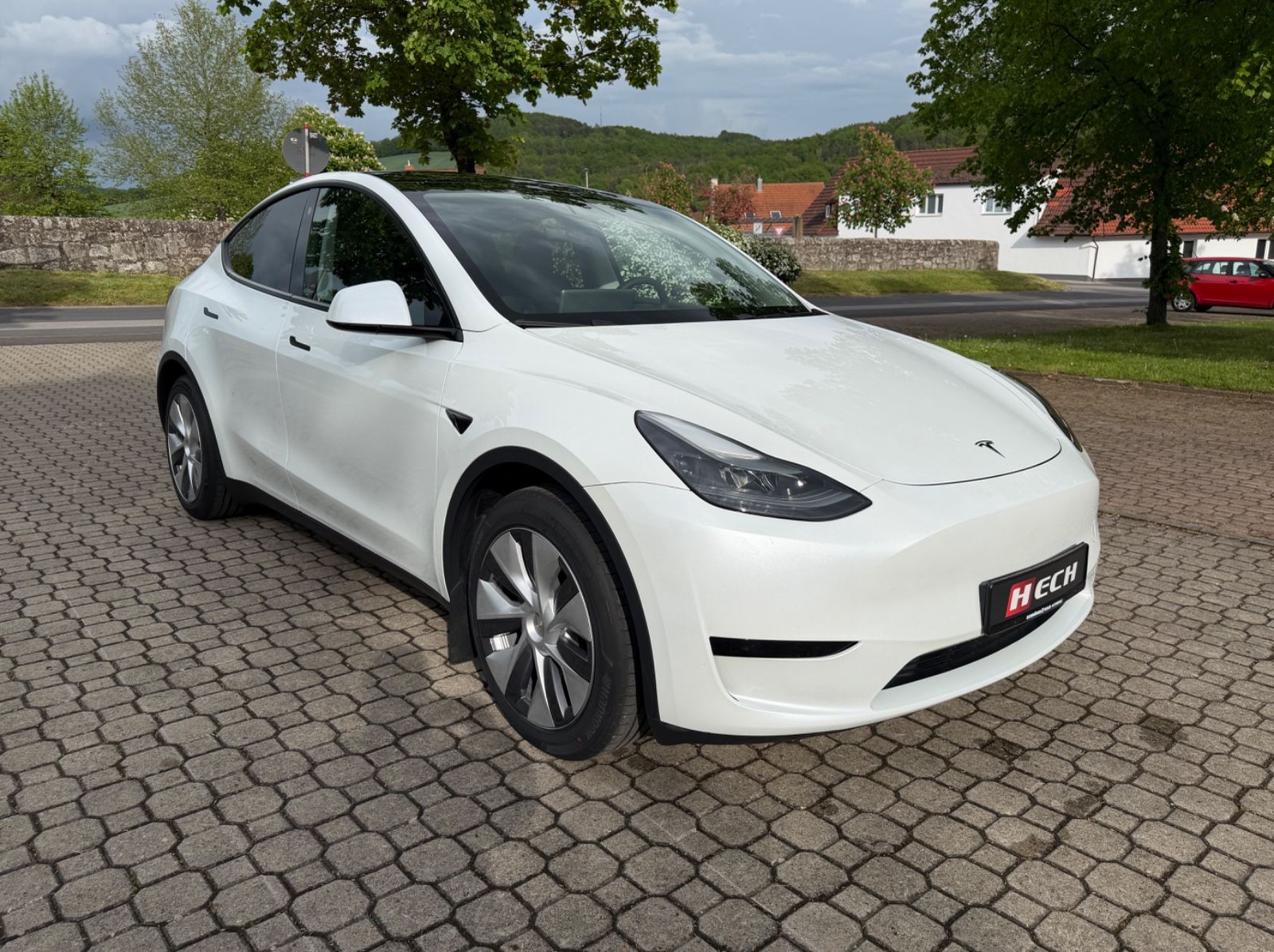 Tesla Model Y Standard Range RWD 96% SOH foto 2