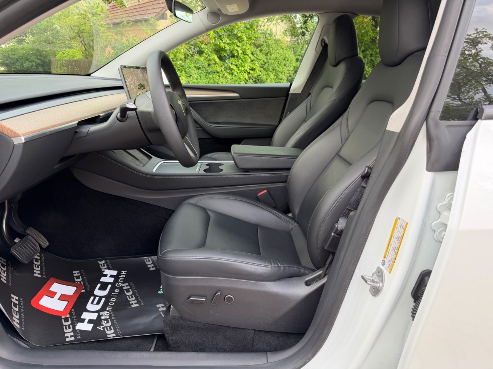 Tesla Model Y Standard Range RWD 96% SOH foto 12