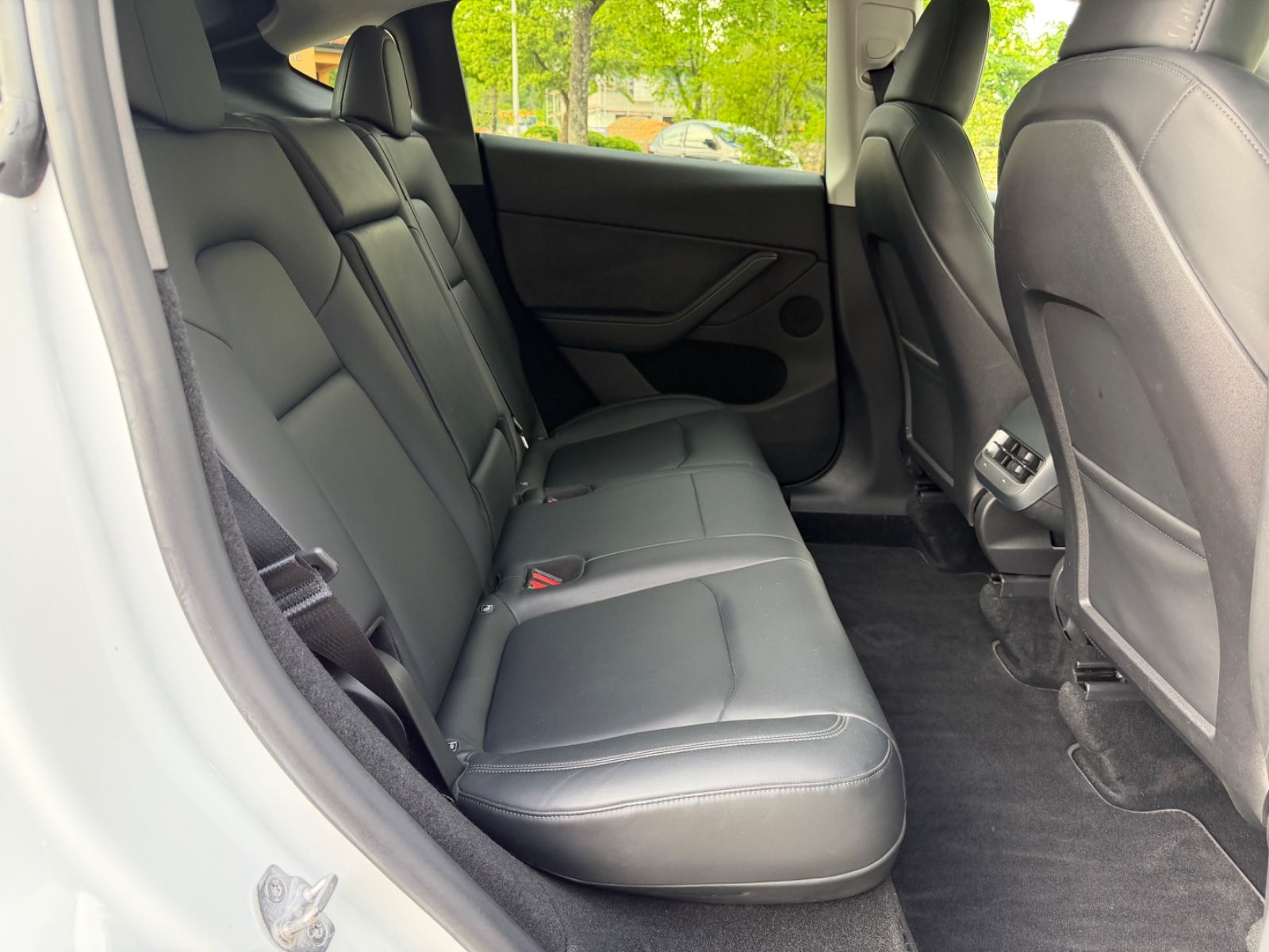 Tesla Model Y Standard Range RWD 96% SOH foto 20