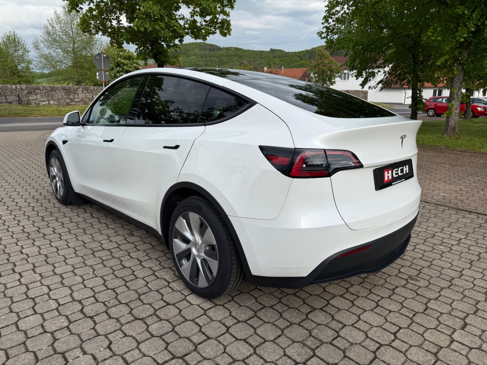 Tesla Model Y Standard Range RWD 96% SOH foto 8