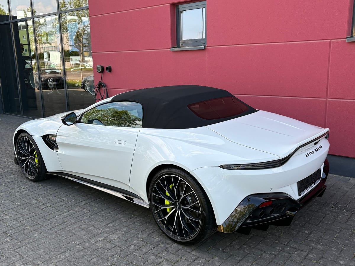 Aston Martin V8 VANTAGE ROADSTER F1-EDITION CARBON NAVI 1HAND foto 2