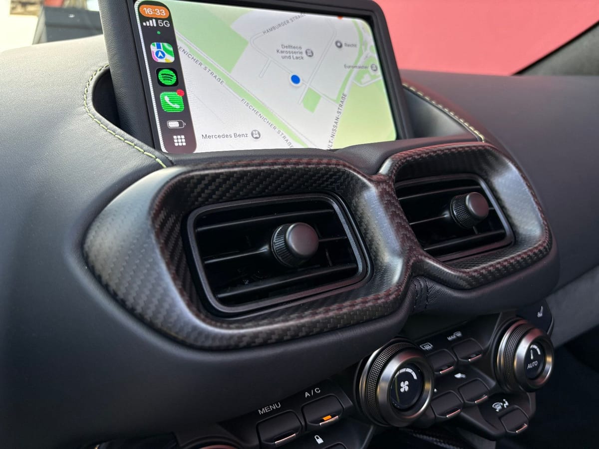 Aston Martin V8 VANTAGE ROADSTER F1-EDITION CARBON NAVI 1HAND foto 18
