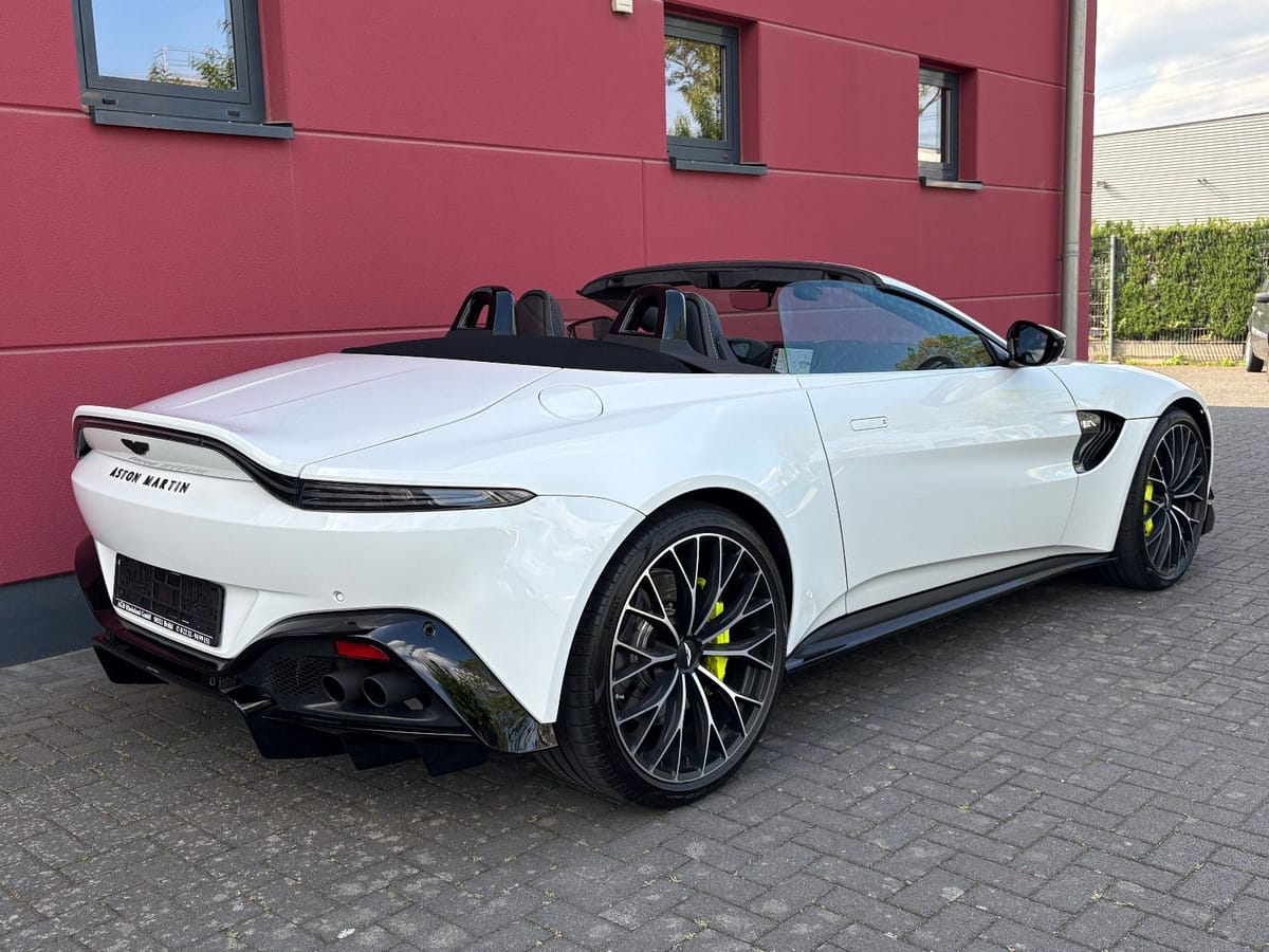 Aston Martin V8 VANTAGE ROADSTER F1-EDITION CARBON NAVI 1HAND foto 4