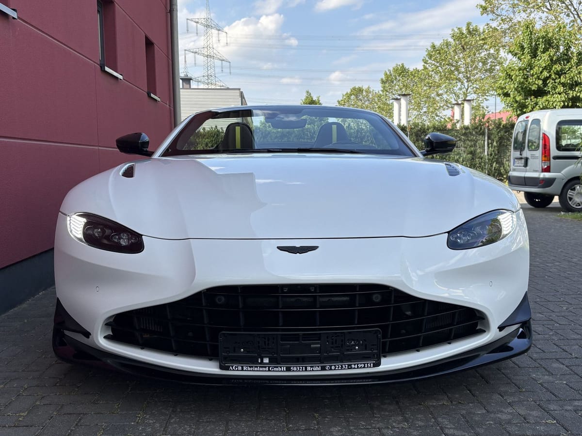 Aston Martin V8 VANTAGE ROADSTER F1-EDITION CARBON NAVI 1HAND foto 10