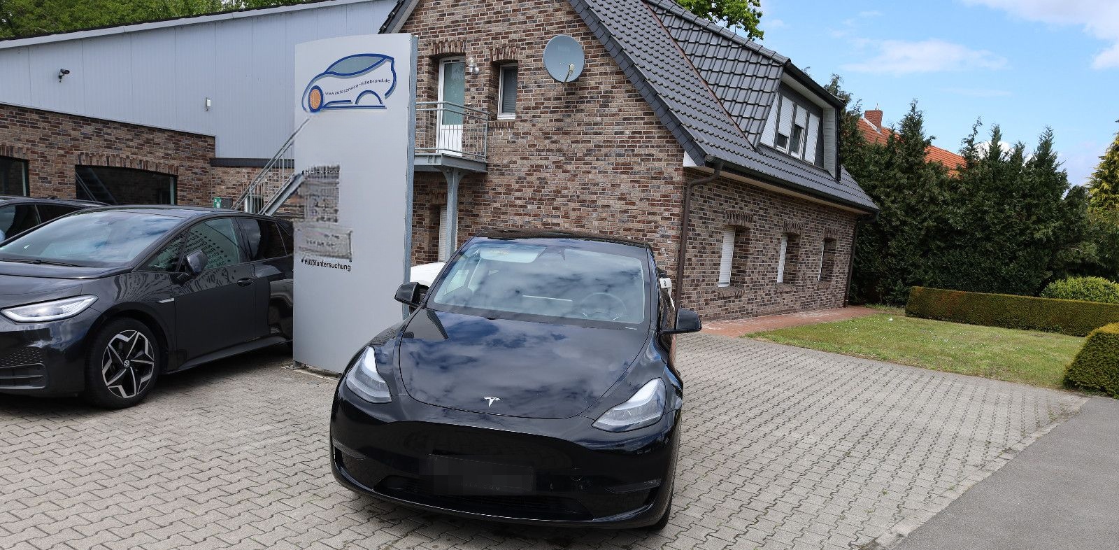 Tesla Model Y Long Range Dual AWD foto 2
