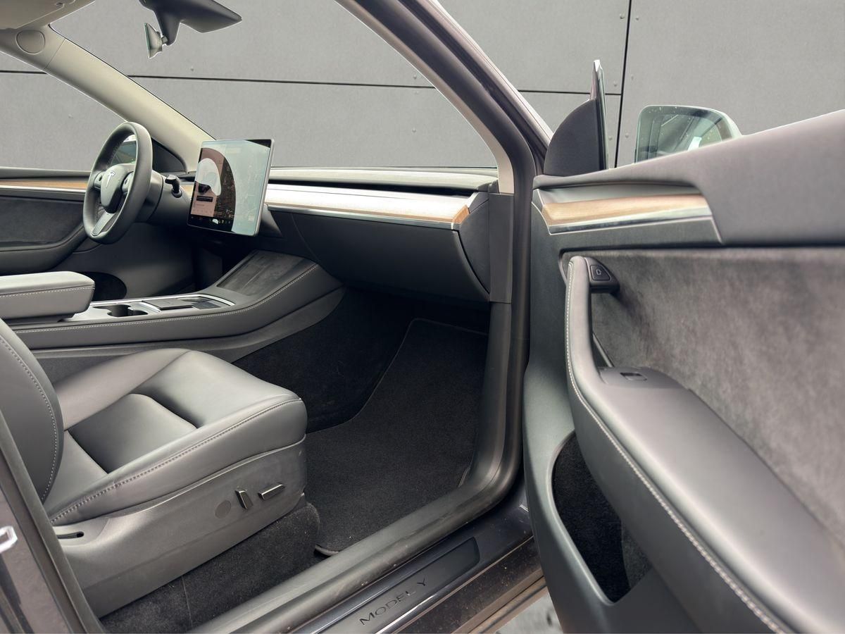 Tesla Model Y LongRange Dual AWD 75kWh EAP AHK Pano foto 19