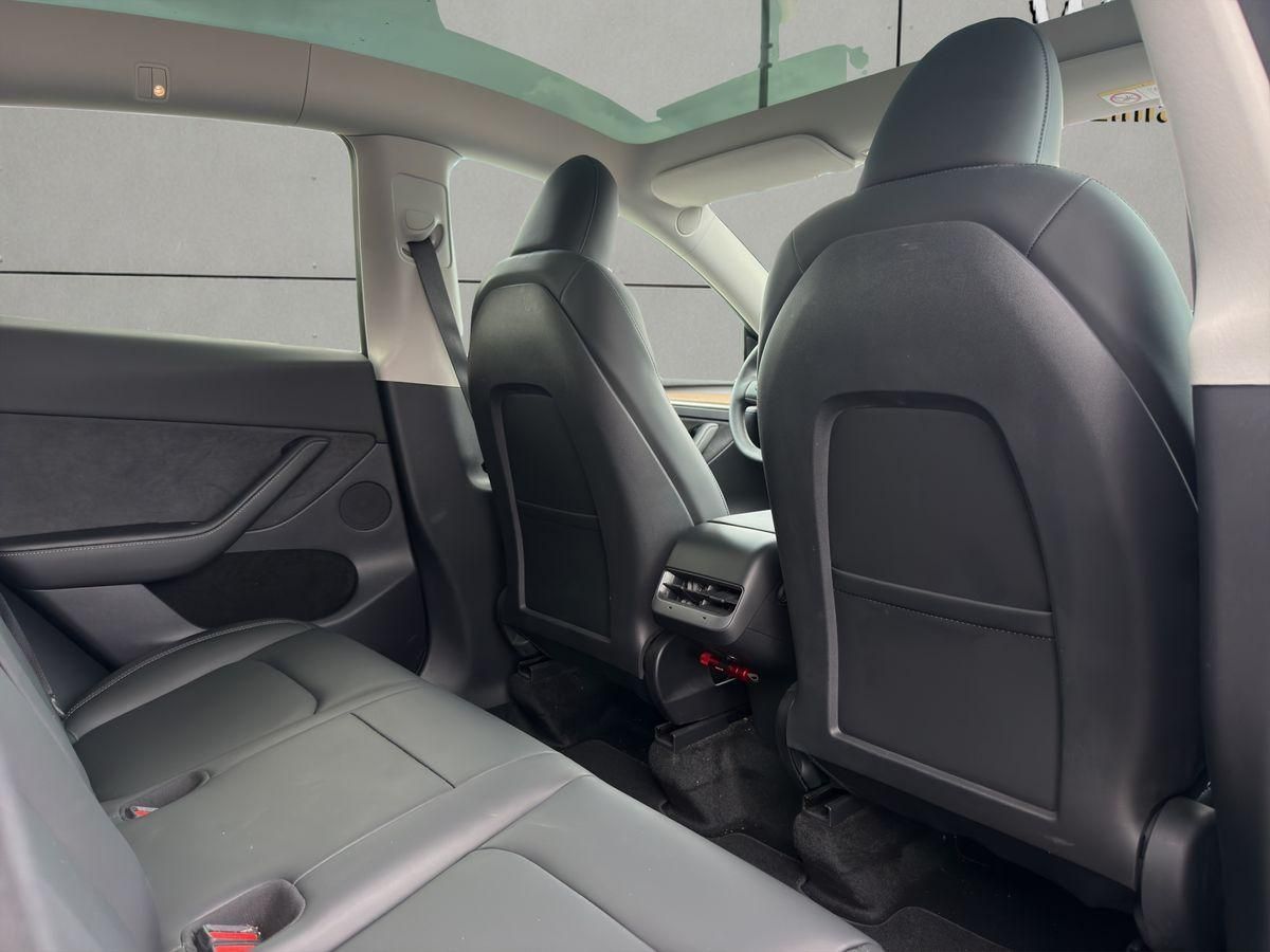 Tesla Model Y LongRange Dual AWD 75kWh EAP AHK Pano foto 23