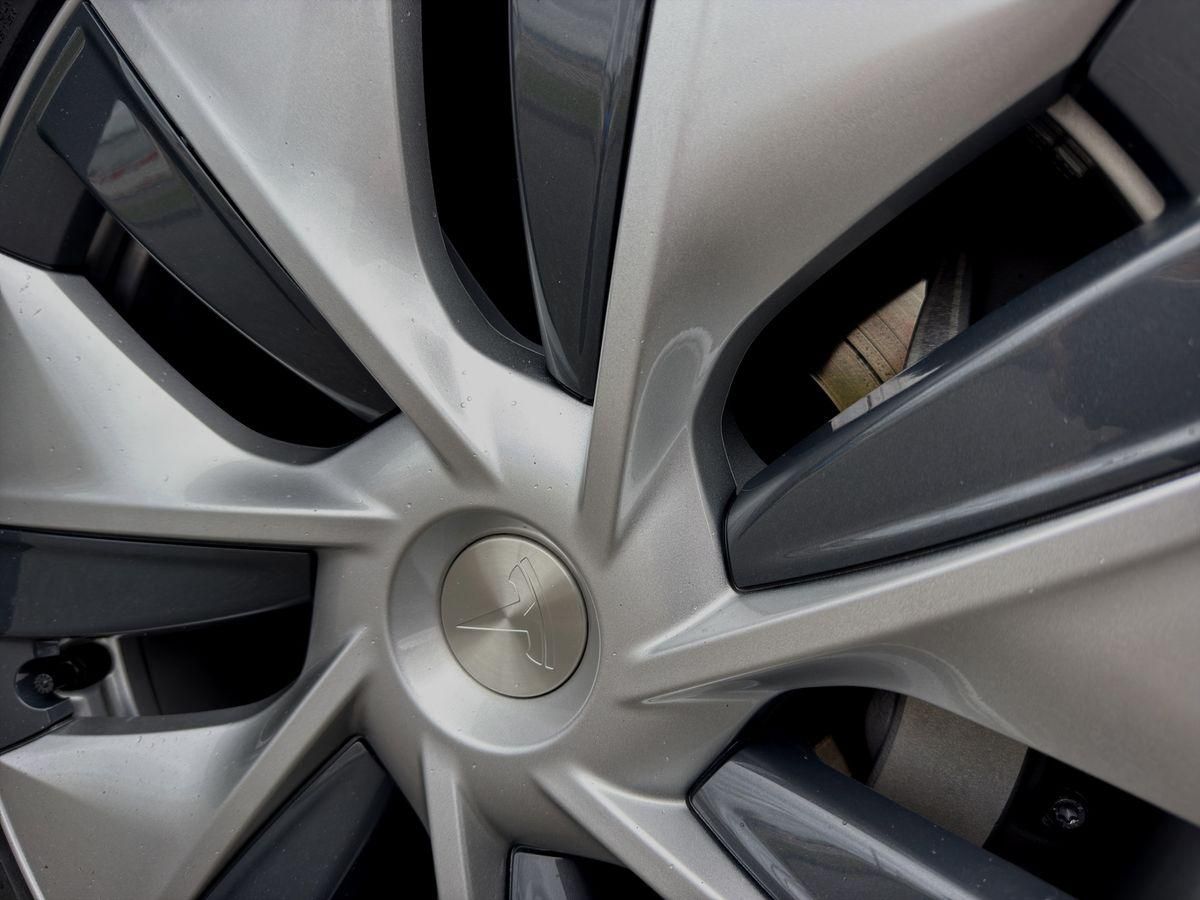 Tesla Model Y LongRange Dual AWD 75kWh EAP AHK Pano foto 8