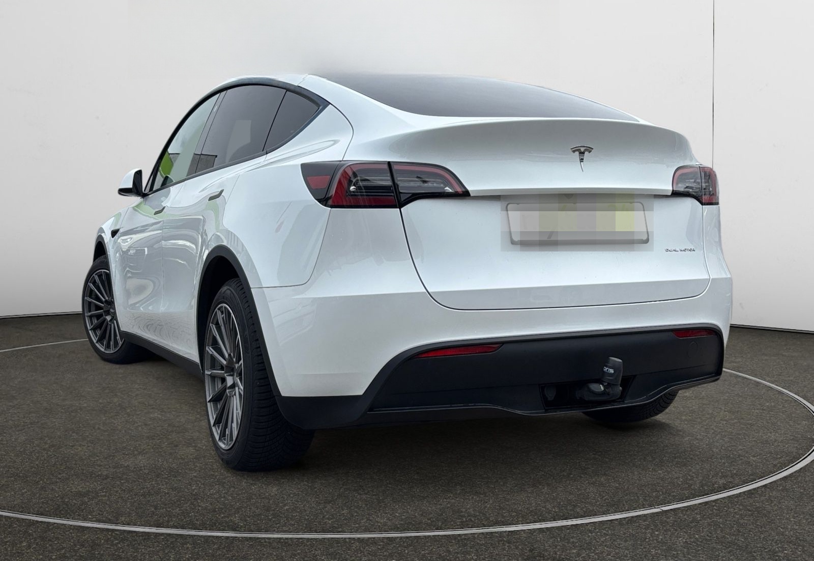 Tesla Model Y Long Range Dual AWD foto 3