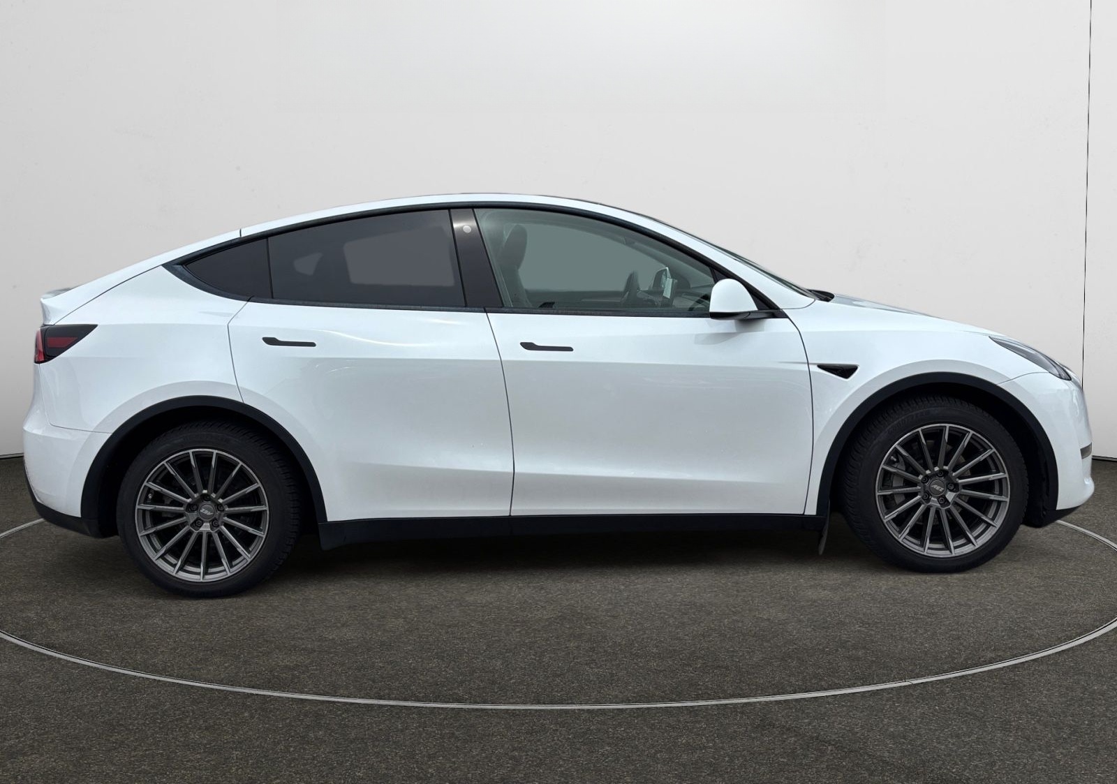 Tesla Model Y Long Range Dual AWD foto 6