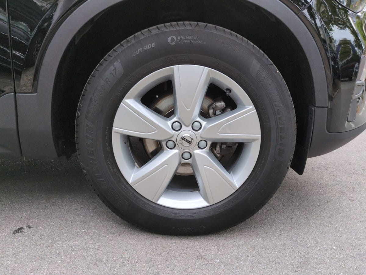 Volvo XC40 T2 Essential 2WD - RFK AHK foto 23