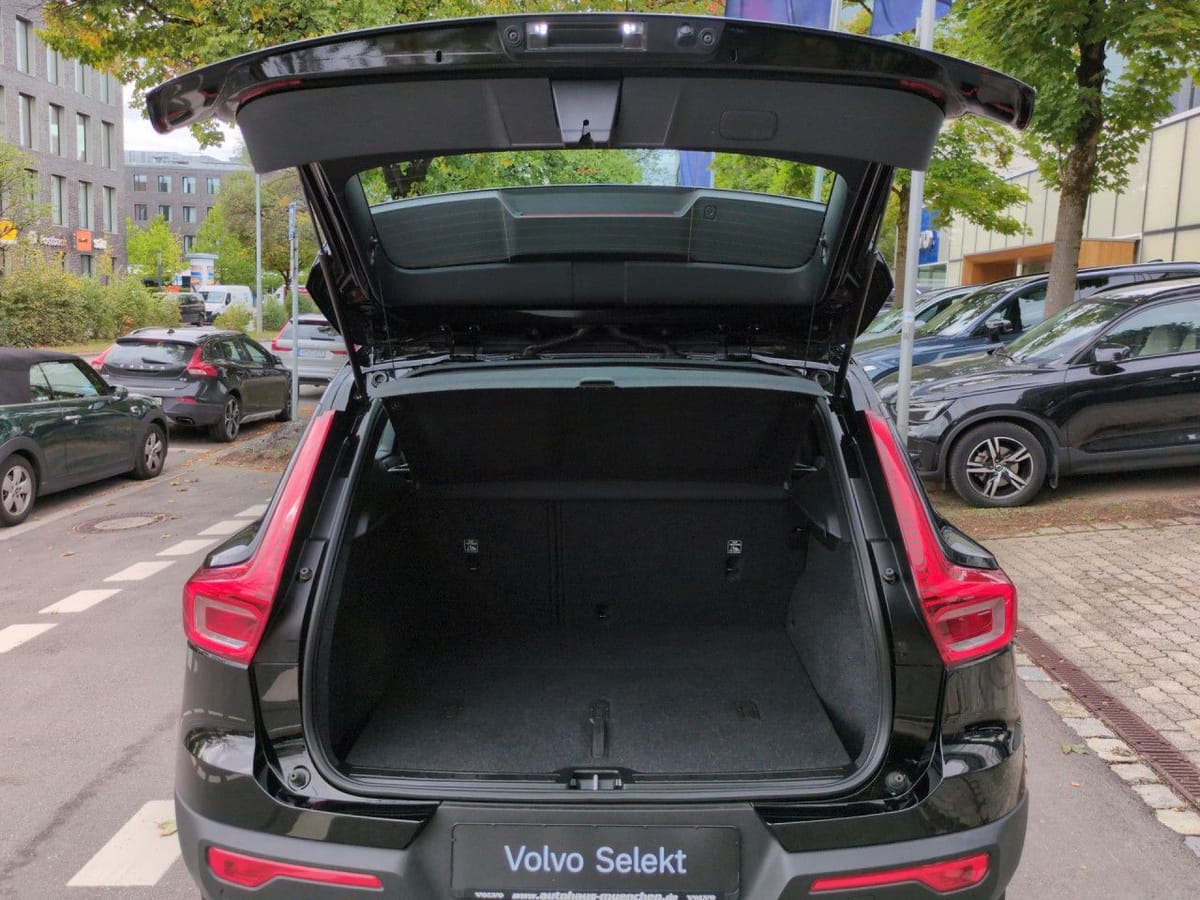 Volvo XC40 T2 Essential 2WD - RFK AHK foto 24