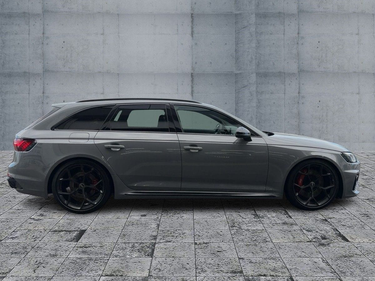 Audi RS 4 Avant competition plus quattro + RS-Schalen foto 6