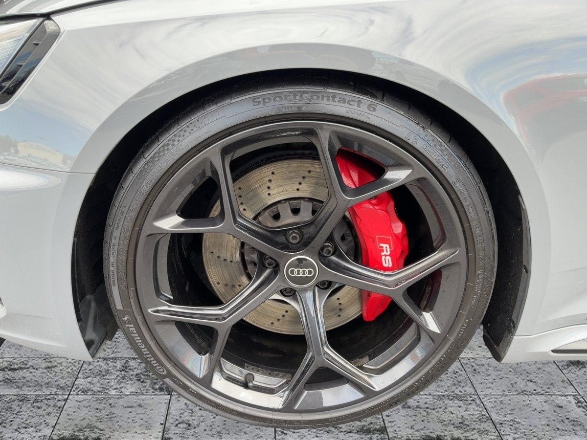 Audi RS 4 Avant competition plus quattro + RS-Schalen foto 7
