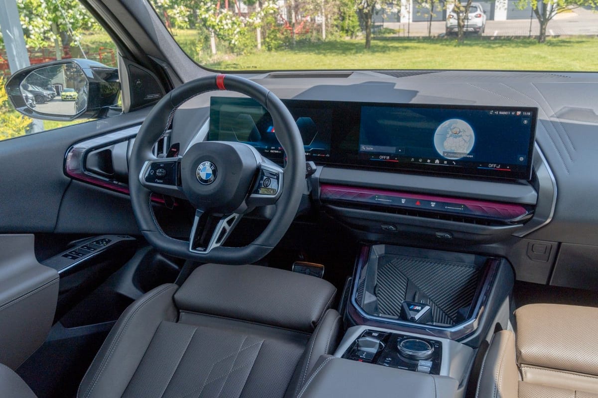BMW X3 M50 M  INIVIDUAL DR.ASS.PLUS.LHZ.H/K.PANO foto 13