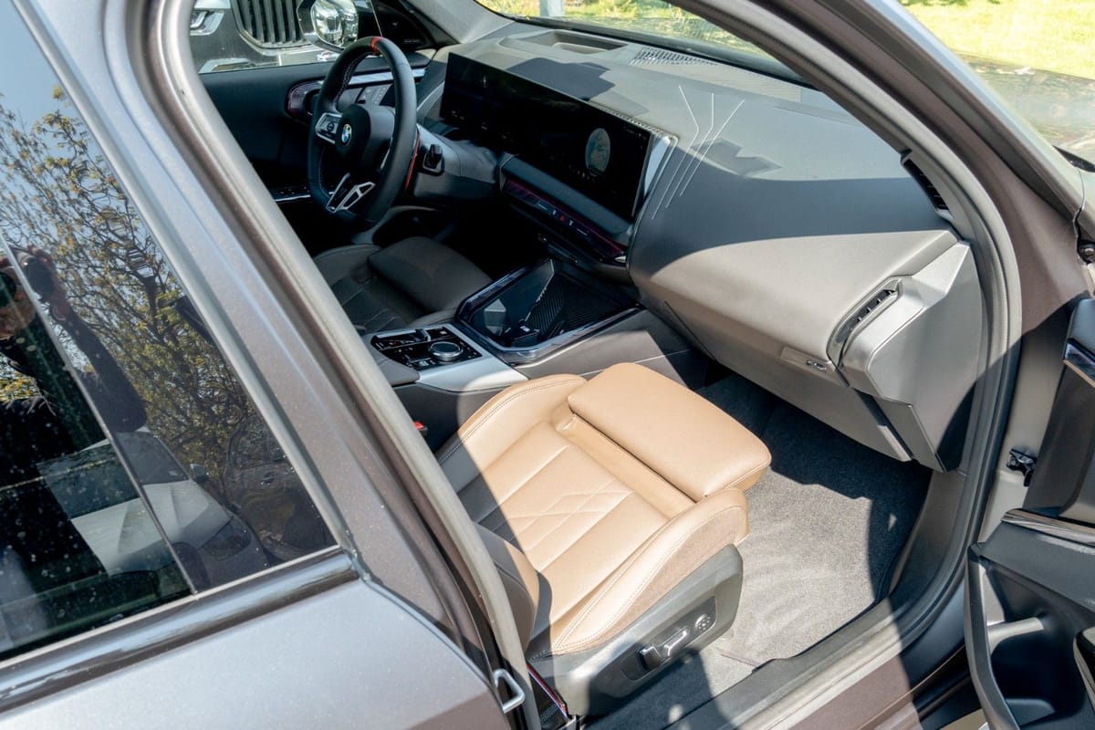 BMW X3 M50 M  INIVIDUAL DR.ASS.PLUS.LHZ.H/K.PANO foto 25