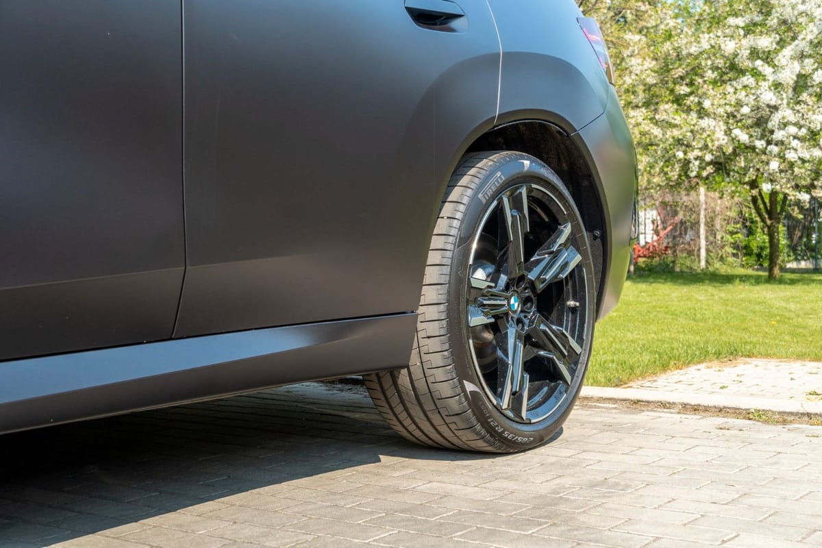 BMW X3 M50 M  INIVIDUAL DR.ASS.PLUS.LHZ.H/K.PANO foto 10