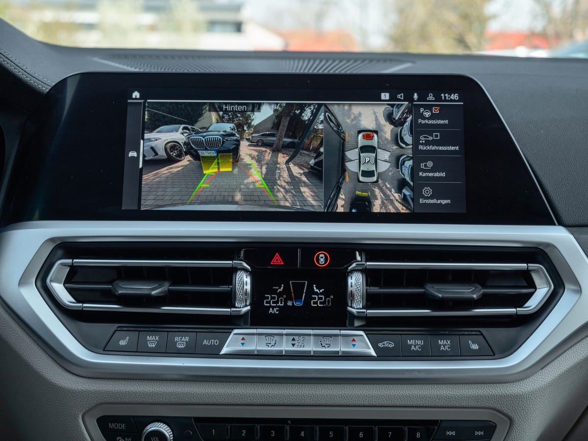BMW 330i xDrive M MODELL.DR.ASS.PRO.HUD.LASER.360° foto 17