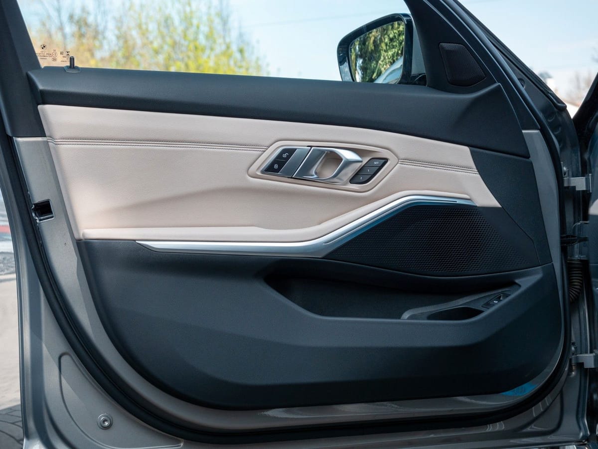 BMW 330i xDrive M MODELL.DR.ASS.PRO.HUD.LASER.360° foto 19