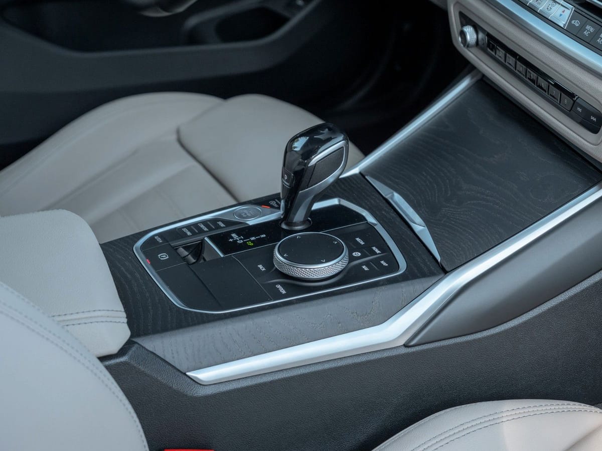 BMW 330i xDrive M MODELL.DR.ASS.PRO.HUD.LASER.360° foto 25