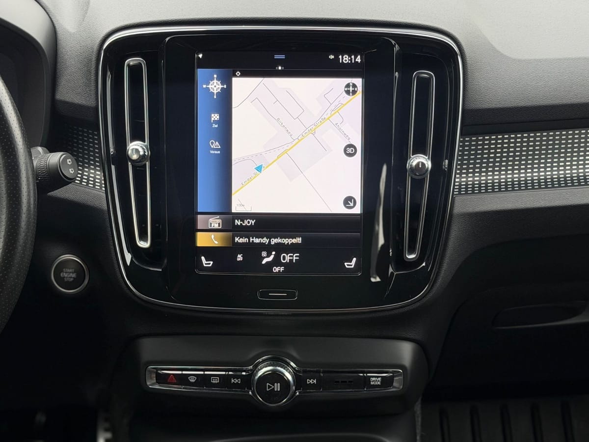 Volvo XC40 R Design AWD Harman Kardon Kamera AHK 18 LM foto 13