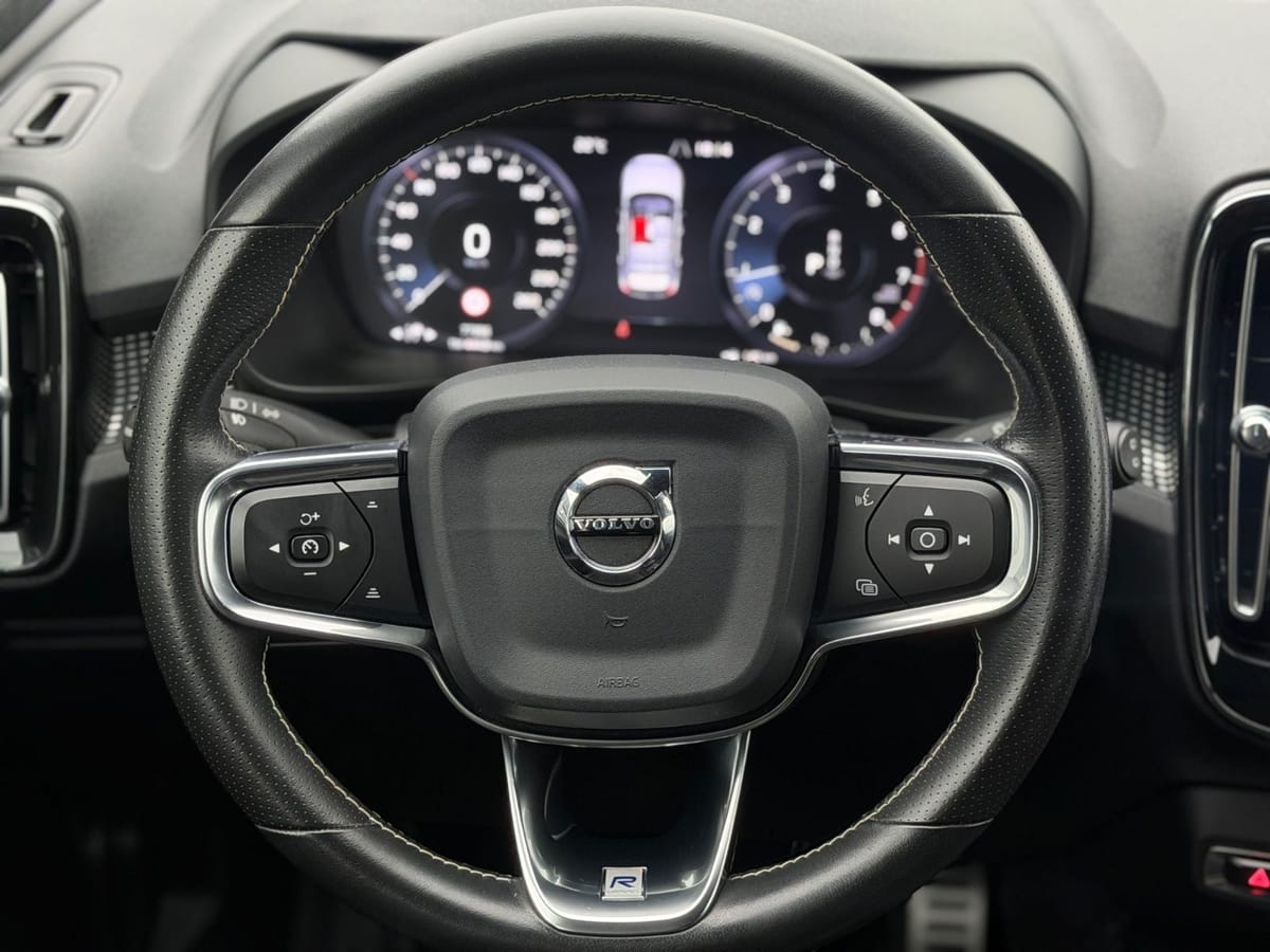 Volvo XC40 R Design AWD Harman Kardon Kamera AHK 18 LM foto 17