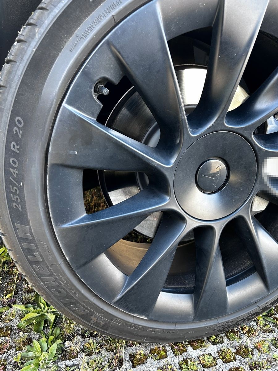 Tesla Model Y Long Range AWD 20 Zoll foto 10