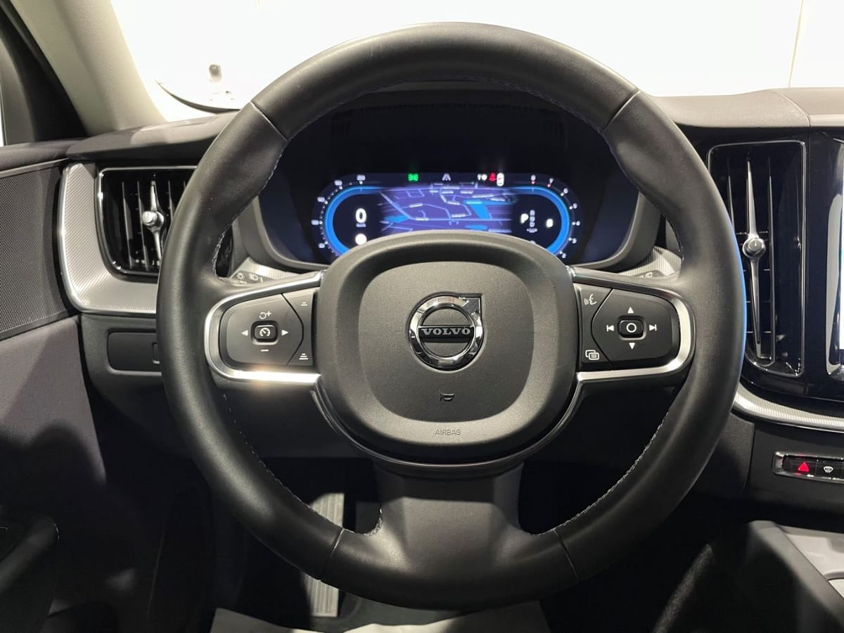 Volvo XC60 B4 Core Leder LED Navi Klima PDC foto 12
