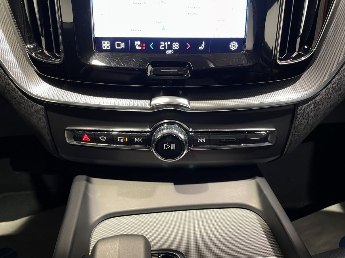 Volvo XC60 B4 Core Leder LED Navi Klima PDC foto 14
