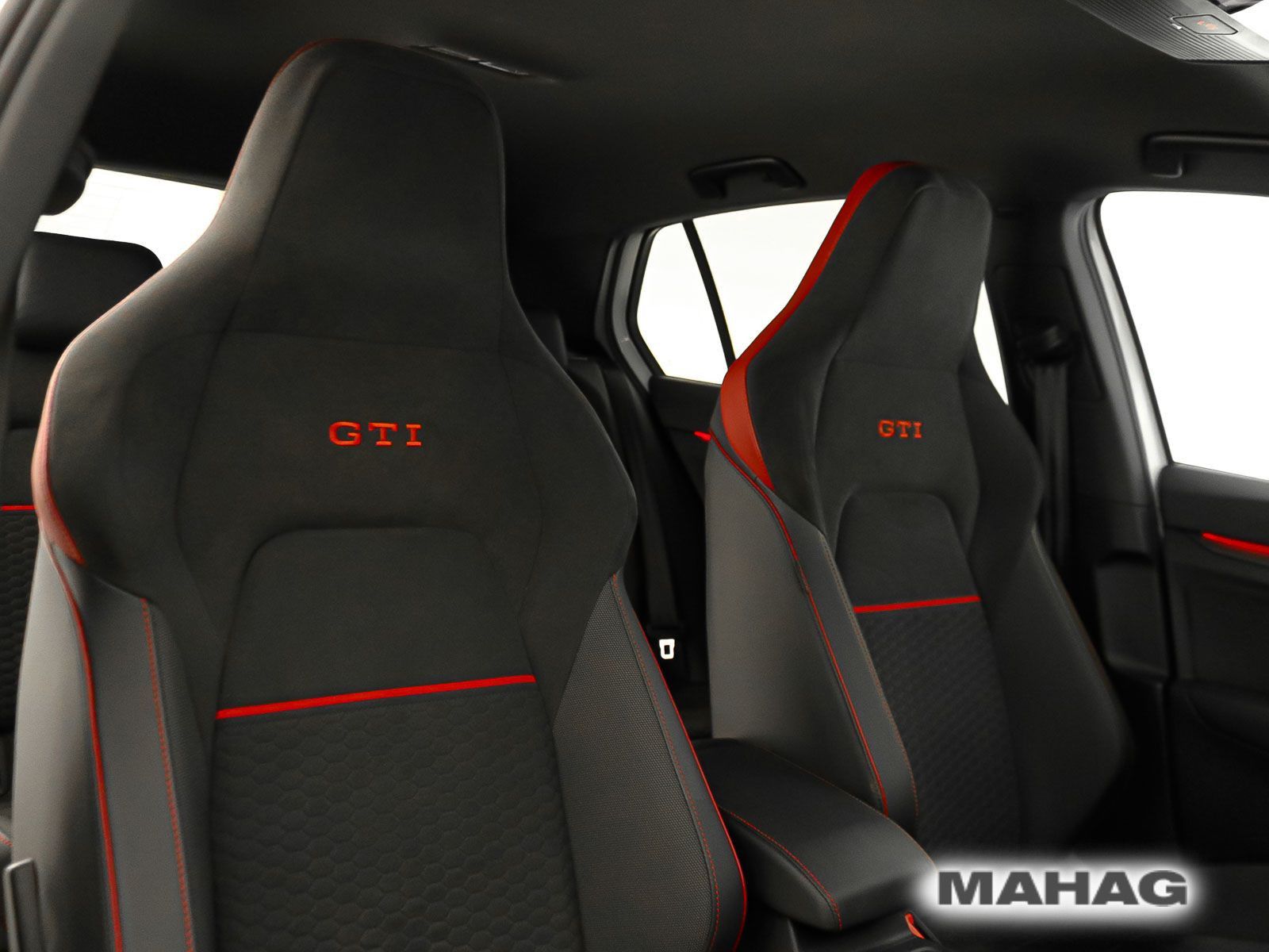 Volkswagen Golf VIII GTI Clubsport 2.0 TSI LED+ Navi ParkPi foto 13
